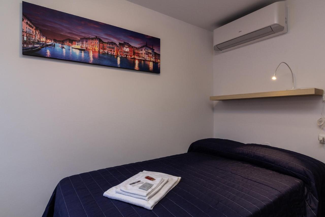 Veneziacentopercento Apartments & Rooms Kültér fotó